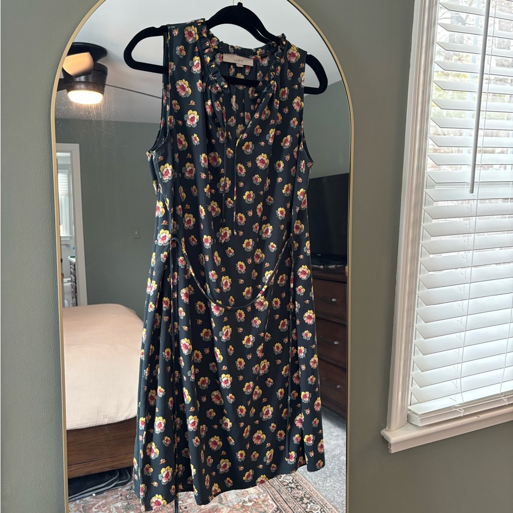 LOFT Shift Dress with Multicolor Floral Pattern